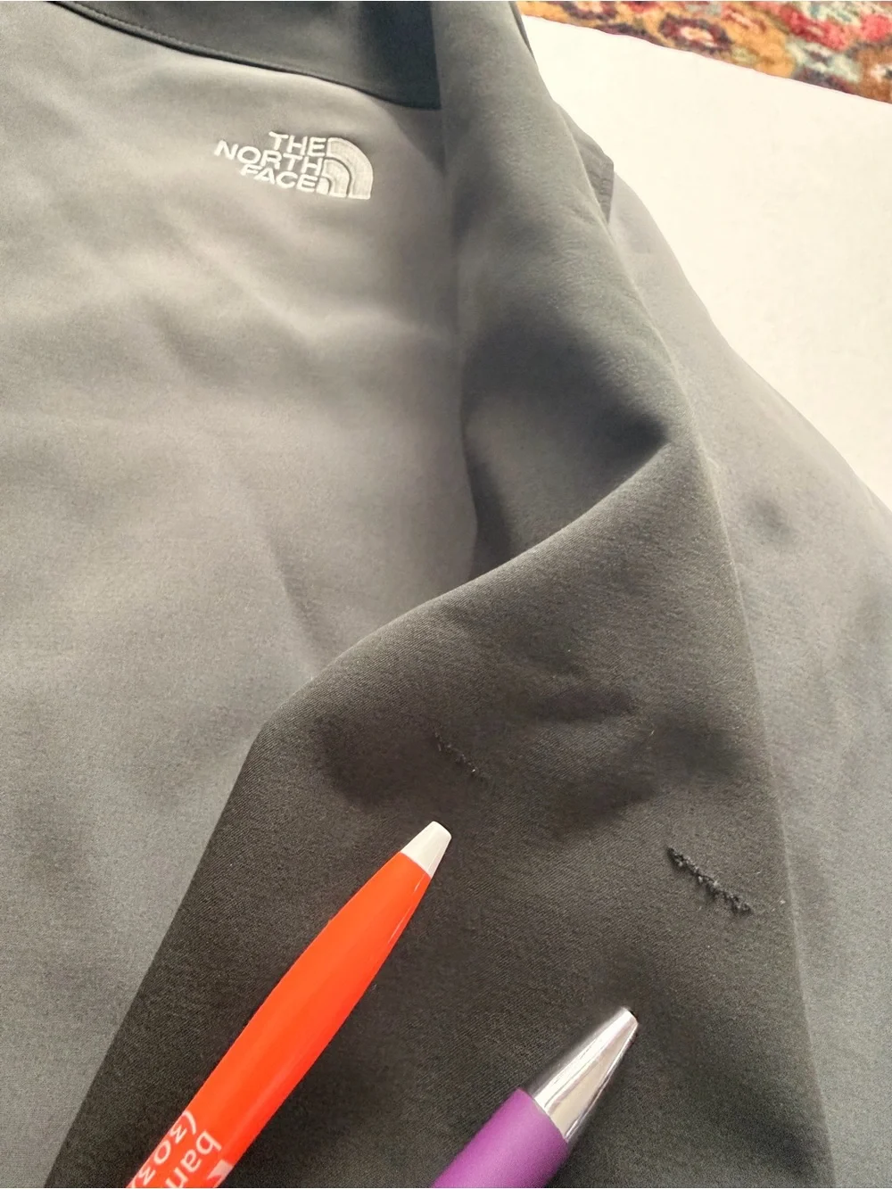 The North Face Apex Bionic Softshell Jacket Men’s Medium Gray Black Full Zip